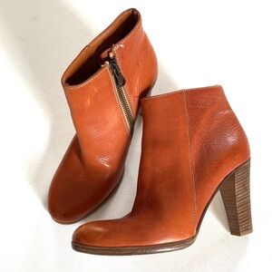 Madewell 1937 Orange Leather Almanac heels Boots, Size 8 1/2